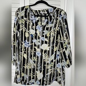 Violet & Claire Black and Cream Floral Blouse